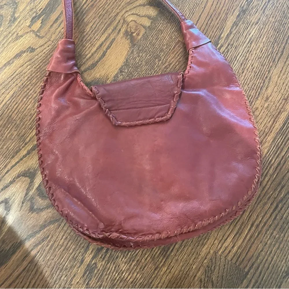 VINTAGE 1970s Red Leather Hobo Shoulder Bag